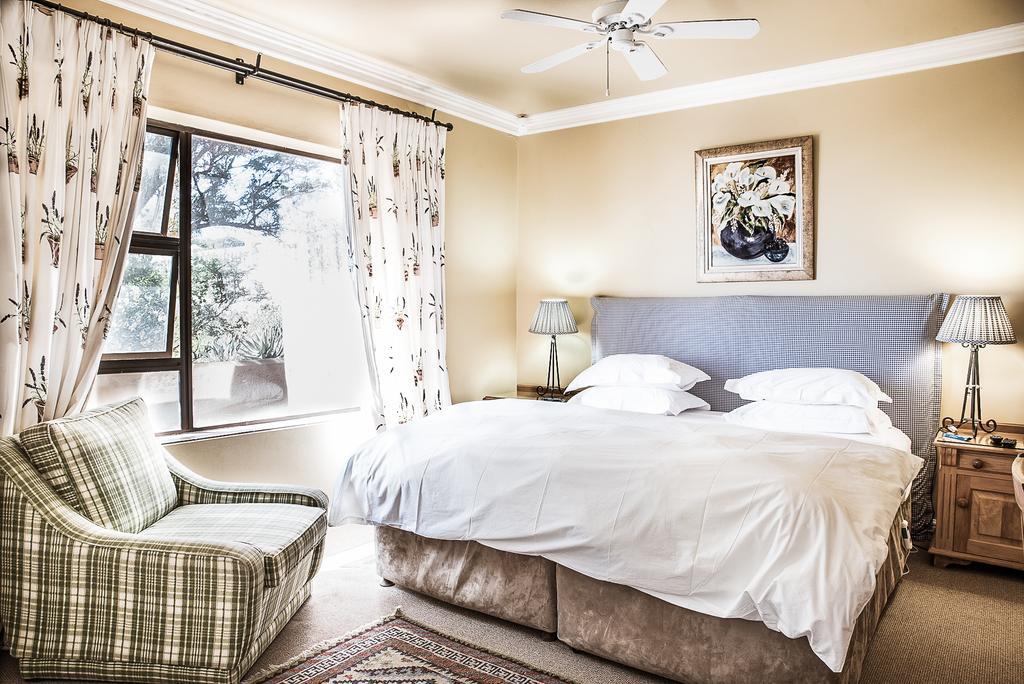 Highview Lodge Mosselbaai Buitenkant foto
