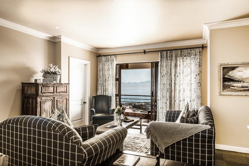 Highview Lodge Mosselbaai Buitenkant foto