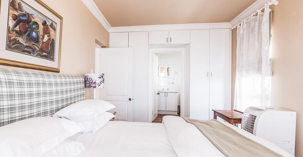 Highview Lodge Mosselbaai Buitenkant foto