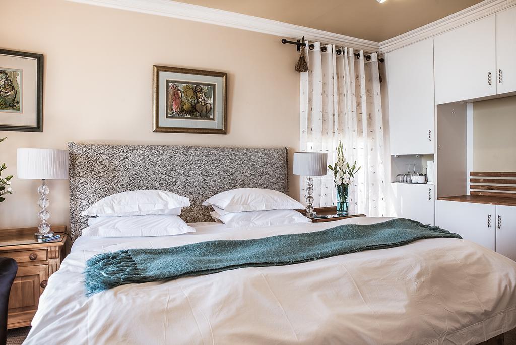 Highview Lodge Mosselbaai Buitenkant foto