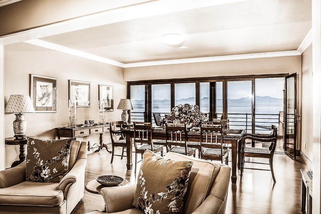 Highview Lodge Mosselbaai Buitenkant foto