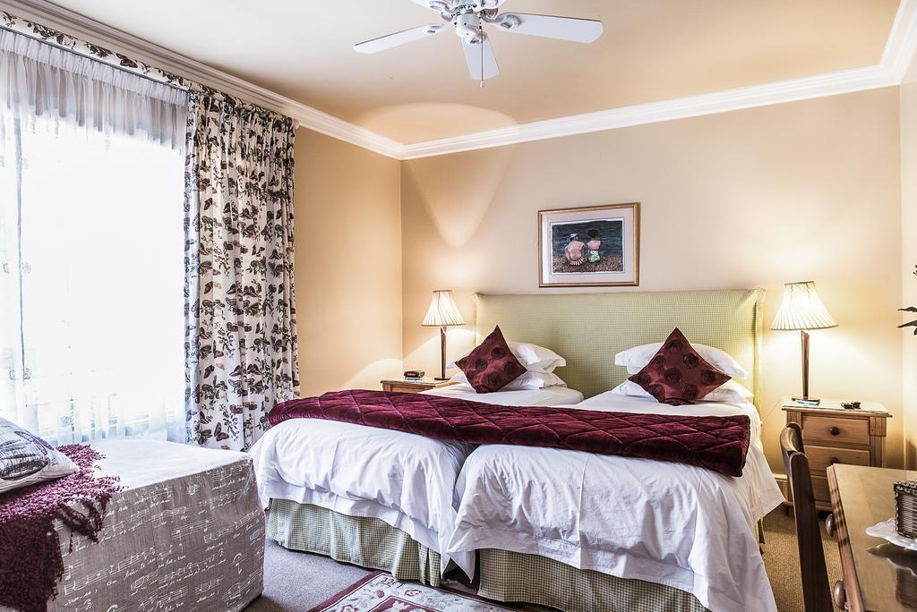 Highview Lodge Mosselbaai Buitenkant foto